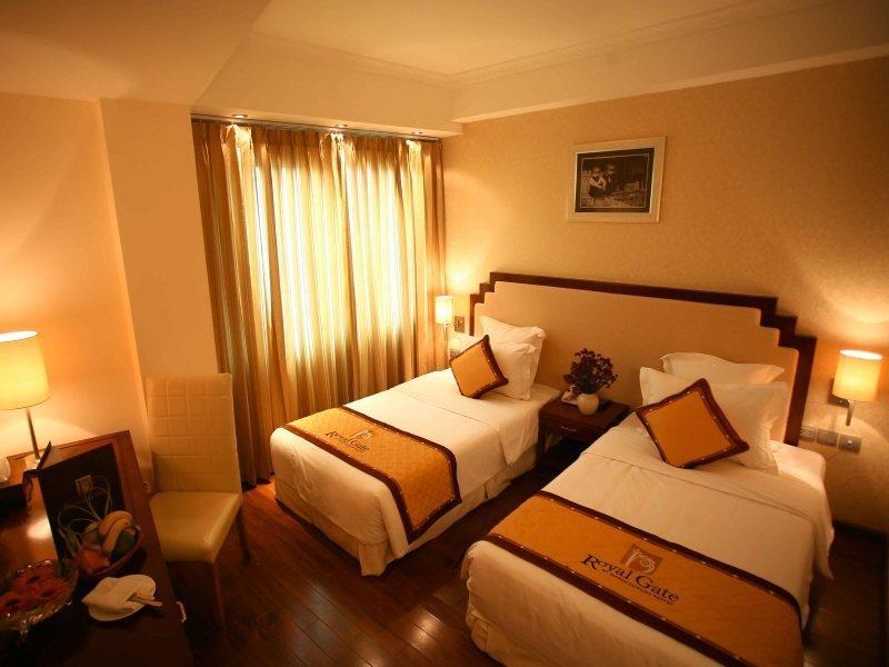 Royal Gate Hotel Hanoi Exterior photo